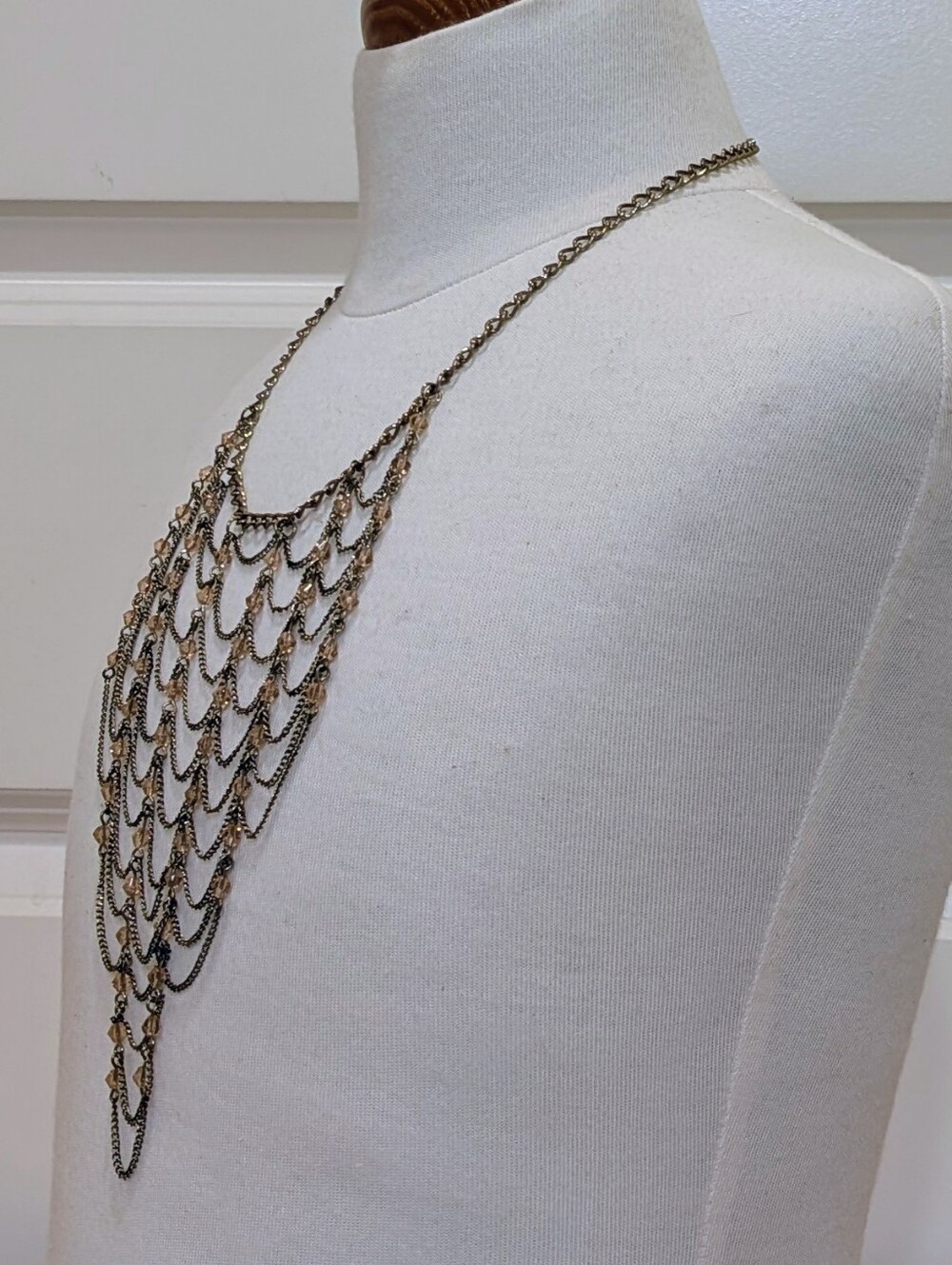 EUC 18"-20" Chain Armor Bib Necklace with Faceted Pink Glass Beads - Picture 4 of 8
